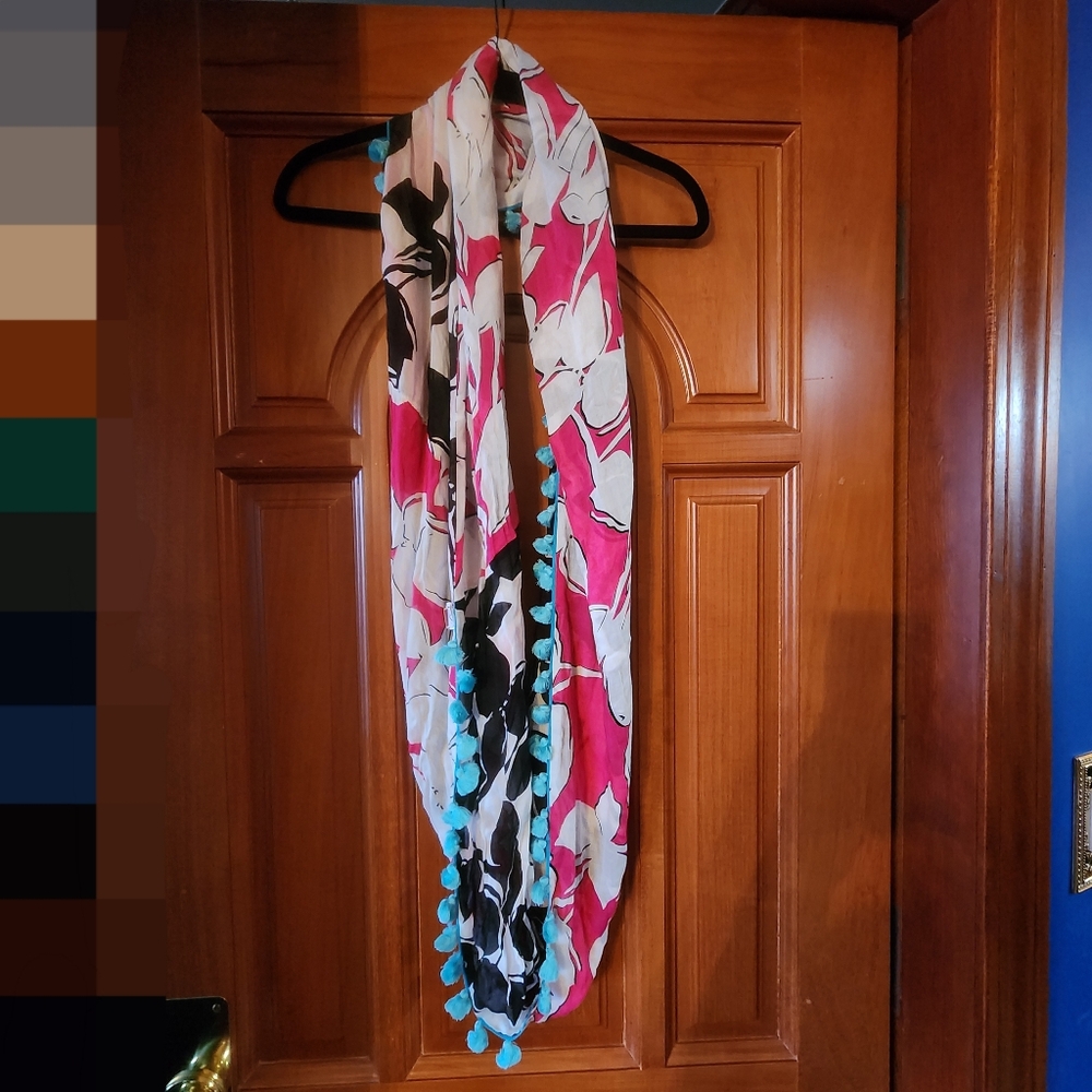 EUC Diane Von Furstenberg Infinity Scarf with Tassels
